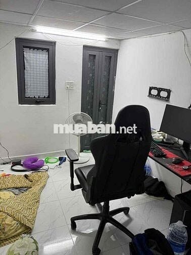 Bán Nhà 467 Lê Văn Lương Cách mặt tiền vài bước đi
