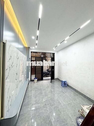 KIM GIANG 35M , 4 TANG ,4 NGU FUUL NOI THAT