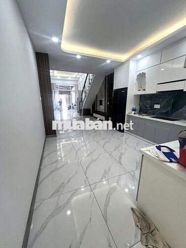 MB trệt suốt 4 x 23 và 5 phòng full NT ở và shop ,salon, VP