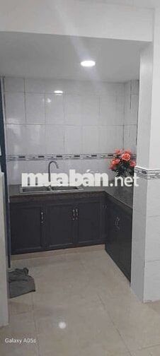 Cần bán nhà sát chợ Hóc Môn. Gần trường học Lý Thường Kiệt giá 850 tr