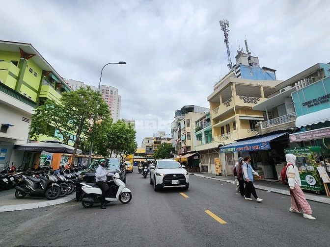Bán nhà mặt tiền Nguyễn Khắc Nhu, Cô Giang, Quận 1, 11x29m, Giá 185 tỷ