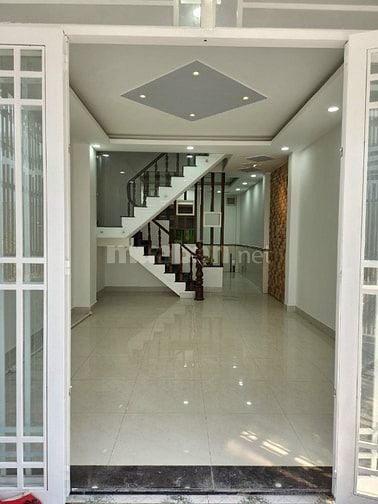 Bán Gấp Đi Nước Ngoài Nhà Đ.Nguyễn Cửu Đàm, 63m2 Giá 1,2 Tỷ