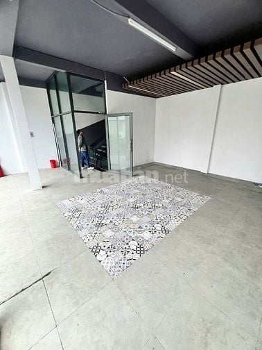 CHO THUÊ NHÀ MẶT TIỀN NGUYỄN THỊ MINH KHAI – Q1 