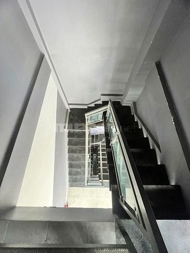 CHO THUÊ NHÀ MẶT TIỀN NGUYỄN THỊ MINH KHAI – Q1 
