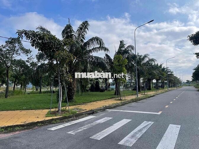 Kẹt tiền bán lô A28 Mega 1 city đối diện trường học chỉ 1,1 tỷ bao phí