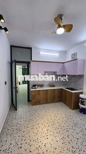 HƠN 4 TỶ SỞ HỮU NHÀ MỚI 2 TẦNG XE HƠI TỚI NHÀ -VỪA Ở VỪA KINH DOANH