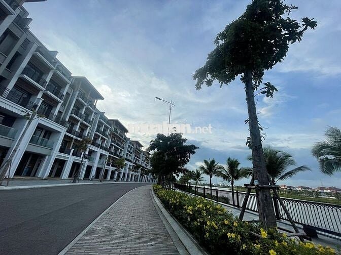 Bán căn shophouse 5 tầng view sông, giá đầu tư, hỗ trợ vay ngân hàng
