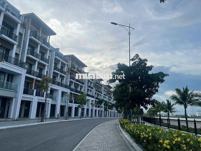 Bán căn shophouse 5 tầng view sông, giá đầu tư, hỗ trợ vay ngân hàng