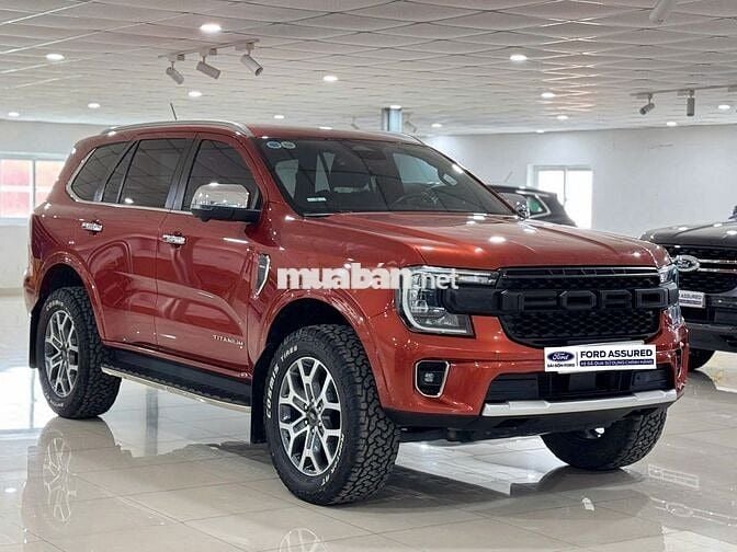 FORD EVEREST TITANIUM 1 CẦU 2023 - 51000 km