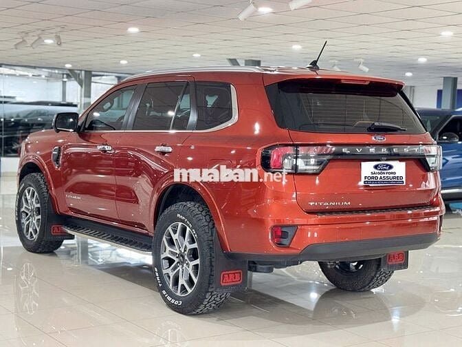 FORD EVEREST TITANIUM 1 CẦU 2023 - 51000 km