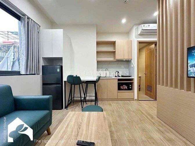 Cho thuê căn hộ quận 1 Trần Hưng Đạo full nội thất ban công thoáng