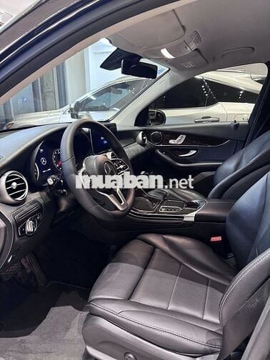 MERCEDES GLC200 Model 2022 Màu Đen
