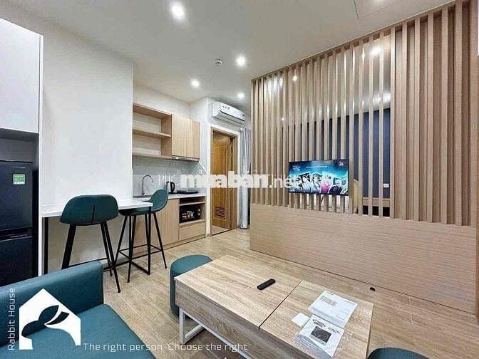 Cho thuê căn hộ quận 1 Trần Hưng Đạo full nội thất ban công thoáng