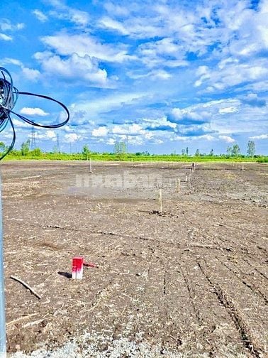 500mv vườn 390 triệu trọn sổ xe 7 chỗ thoải mái View Sông đẹp .