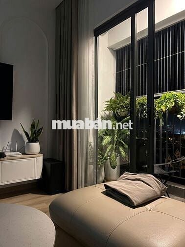 Cho thuê căn hộ 70m 2 ngủ 2 vs tại Hope Residences Q.Long Biên
