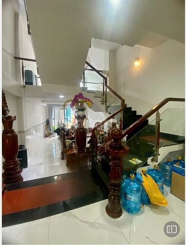 BÁN NHÀ KHU LIỀN KỀ P15 TÂN BÌNH