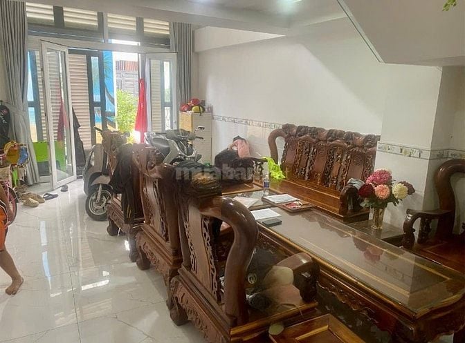 BÁN NHÀ KHU LIỀN KỀ P15 TÂN BÌNH