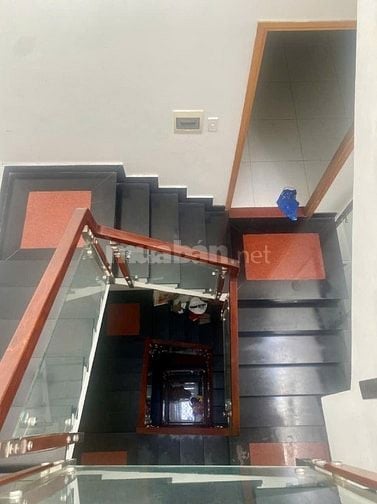 BÁN NHÀ KHU LIỀN KỀ P15 TÂN BÌNH