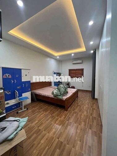 Cho thuê nhà ngọc thụy long biên 34m 3p ngủ đủ đồ giá 10 triệu