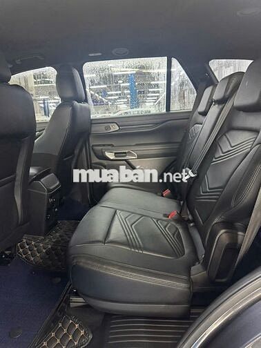 FORD EVEREST TITANIUM 1 CẦU 2022 - 35000 km