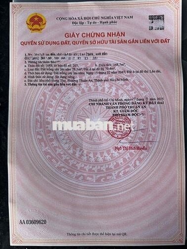 đất sổ hồng riêng. mặt đường nhựa.