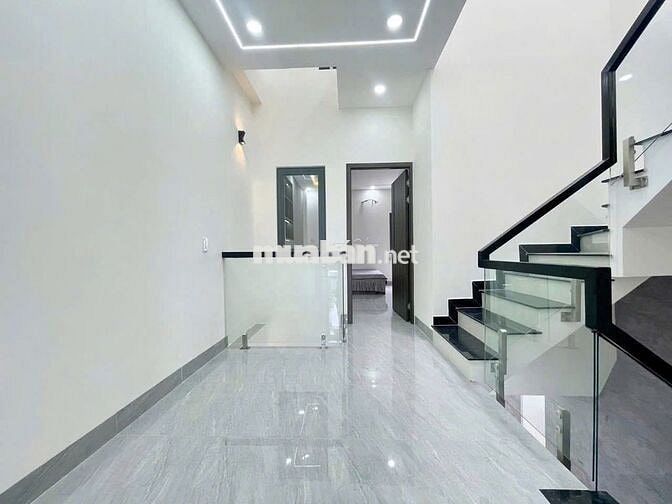 CHÍNH CHỦ CẦN BÁN CĂN NHÀ 66m2 1 trệt 2 lầu MẶT TIỀN ĐƯỜNG DT743