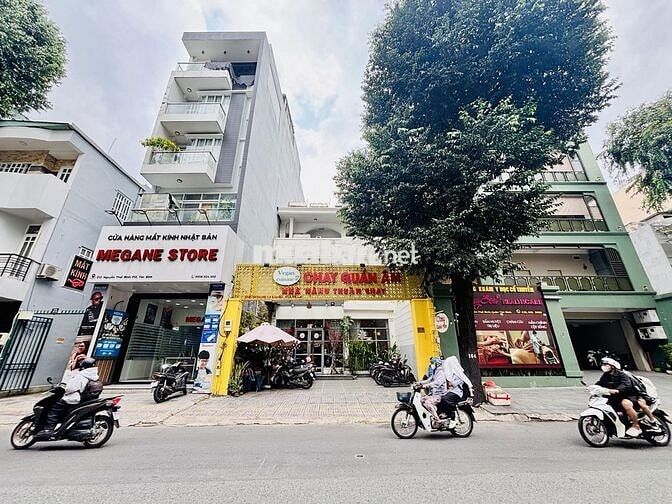 🏙️ Nhà Hàng MT Nguyễn Thái Bình - 9x30 - 3 Tầng - Giá 90 Triệu