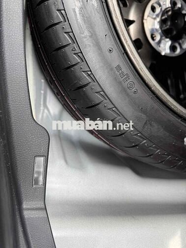 Cọp Camry Hydrid Top 2025 đi siêu lướt HT Bank 75