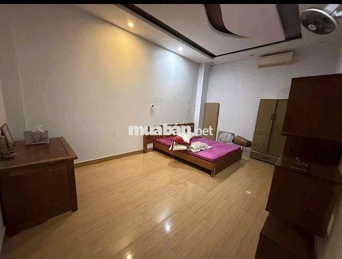 Bán nhà to Diện tích Sàn lớn, sát Lê Quảng Chí