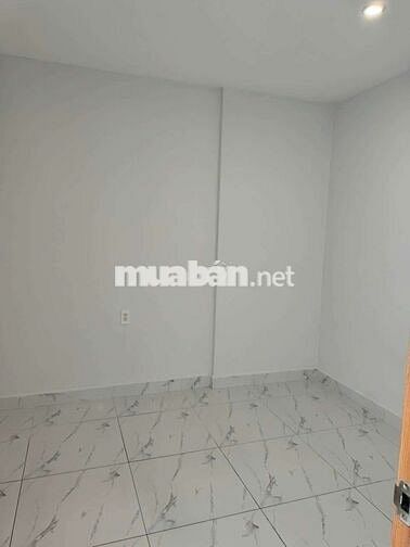 (7627) chung cư Star Tower, 58 m² bao sổ hồng: 1, 520 tỷ. Thuê 8 tr/th