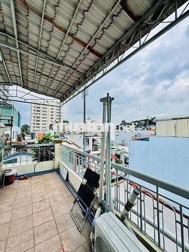 Bán nhà đường Phan Đăng Lưu 3x18m 5 tầng gồm 7 phòng ngủ. Giá 9.5 tỷ