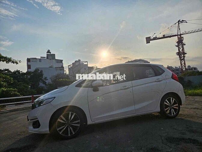 Honda Jazz 2019 1.5 VS - 90000 km