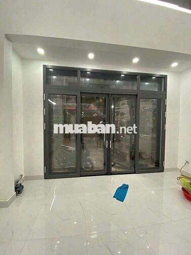 Cho thuê nguyên căn Mới Đẹp, hiện đại, 4pn 3wc, Phạm Văn Chiêu P14 GV