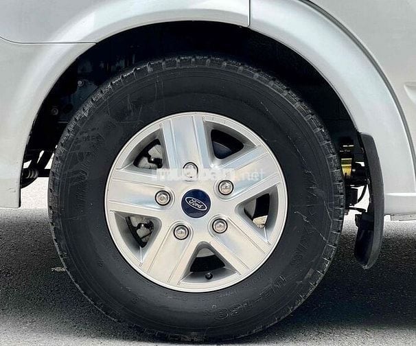 TRANSIT VAN - 6 GHẾ - XE CHỈ CHỞ HÀNG NHẸ ĐẸP 💯💯