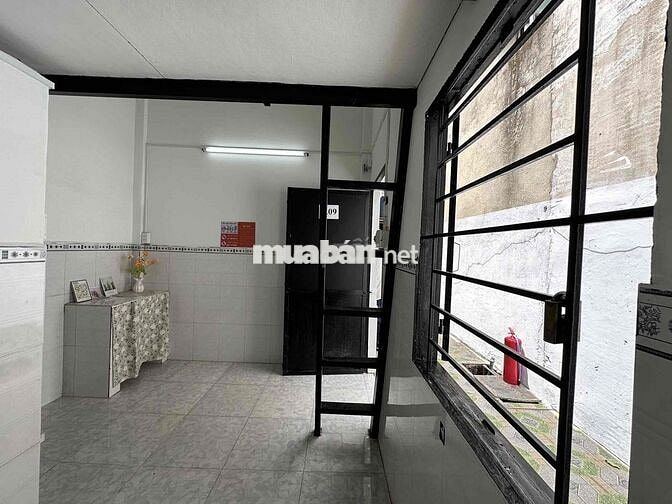 Phòng máy lạnh gác cao Free 2 xe
