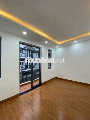 Cho thuê nguyên căn Mới Đẹp, hiện đại, 4pn 3wc, Phạm Văn Chiêu P14 GV