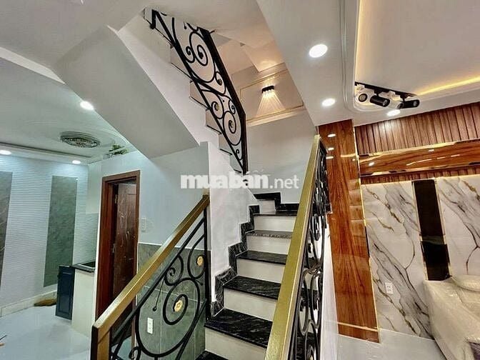 NHÀ PHỐ 3 TẦNG XINH LUNG LINH - NGUYỄN THỊ THẬP NỐI DÀI HẺM OTO ĐỖ CỬA