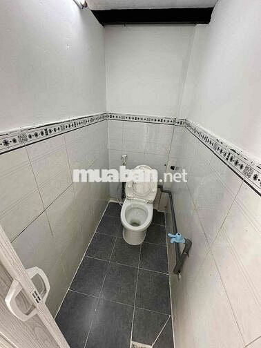 Phòng máy lạnh gác cao Free 2 xe