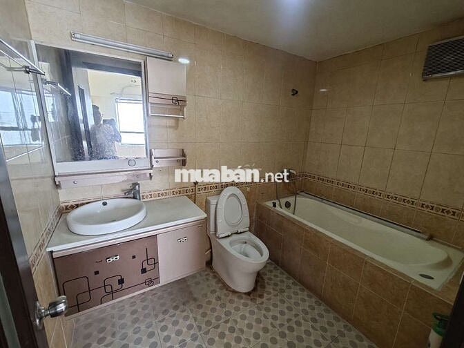 6.8 tỷ, 134m2, 4PN, rẻ nhất chỉ 50tr/m2 Hai Bà Trưng - Hoàng Mai