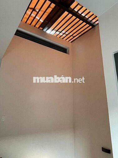 Bán Gấp nhà 1 trệt 2 lầu đẹp 4x26m Shr đg xe Tải Thông gần chợ Đầu Môi