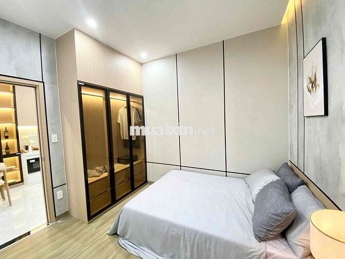 Bán gấp-Căn góc view nội khu, hướng hồ bơi-2PN,2NVS. 64m2 Bình Chánh