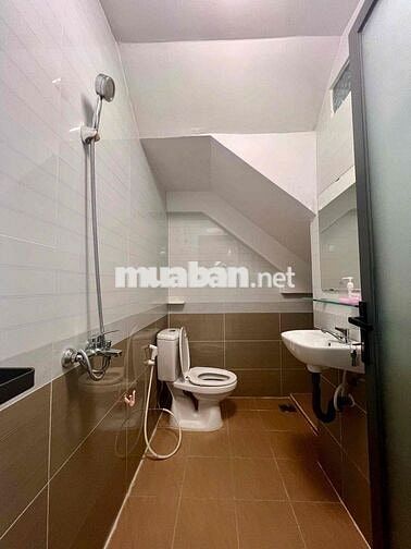 Nhà Thuê HBG Đường Thống Nhất,p10,Gò Vấp,2PN,3WC.Giá chỉ 12tr/tháng.