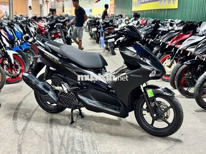 XE MÁYTHANH TÙNG_AIR BLADE 125 ĐEN BÁN 4 VAL LƯỚT