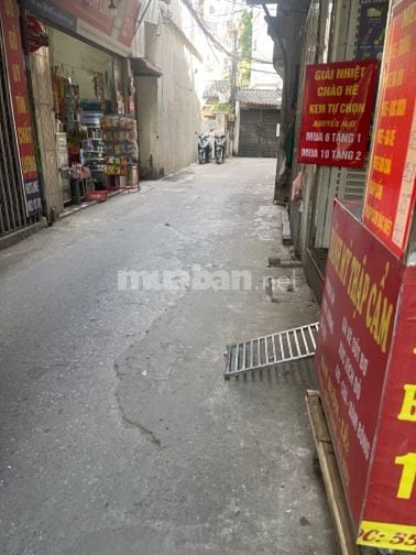 Chính chủ cần bán nhaà mới xây