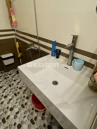 Chính chủ cần bán nhaà mới xây
