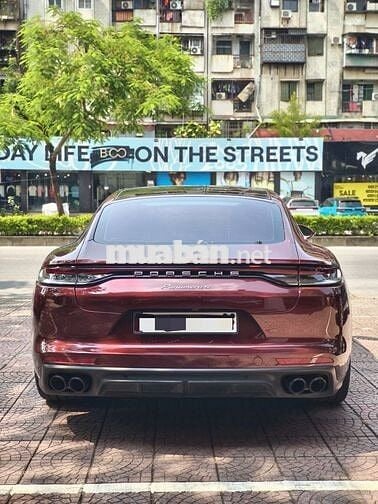Porsche Panamera4 đỏ mận 2021