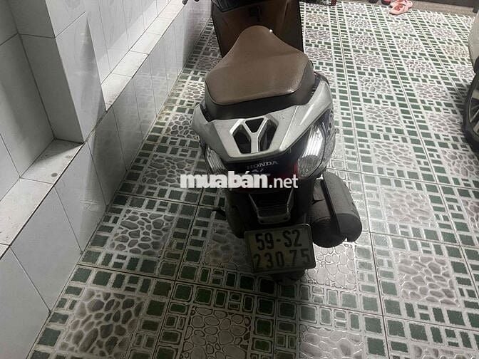 xe chính chủ . của em gái đi