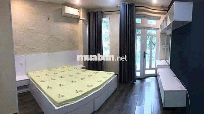 Nhà mặt tiền 72m2 , 5 phòng ngủ, đường số Tân Phong Quận7