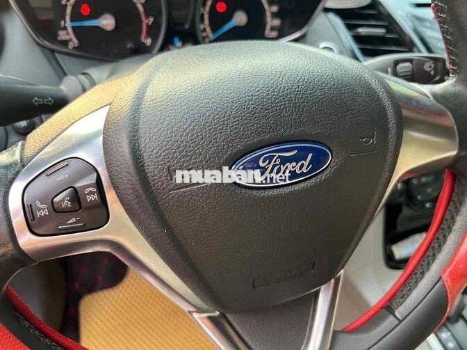 Ford Fiesta 2017 1.5 AT Sport - 110000 km