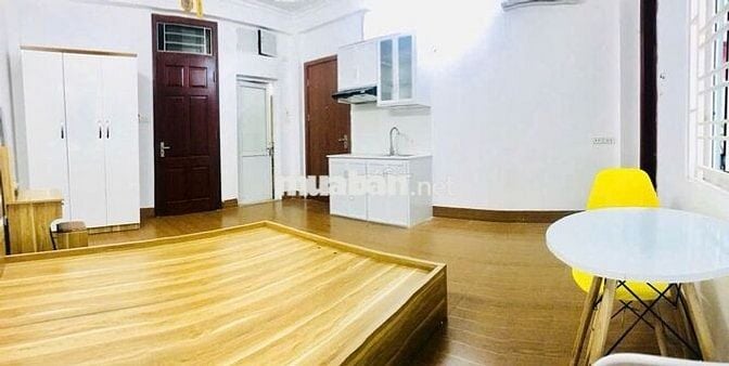 Cho thuê căn hộ STUDIO 25m2 Trung Kính chỉ 4tr3/tháng